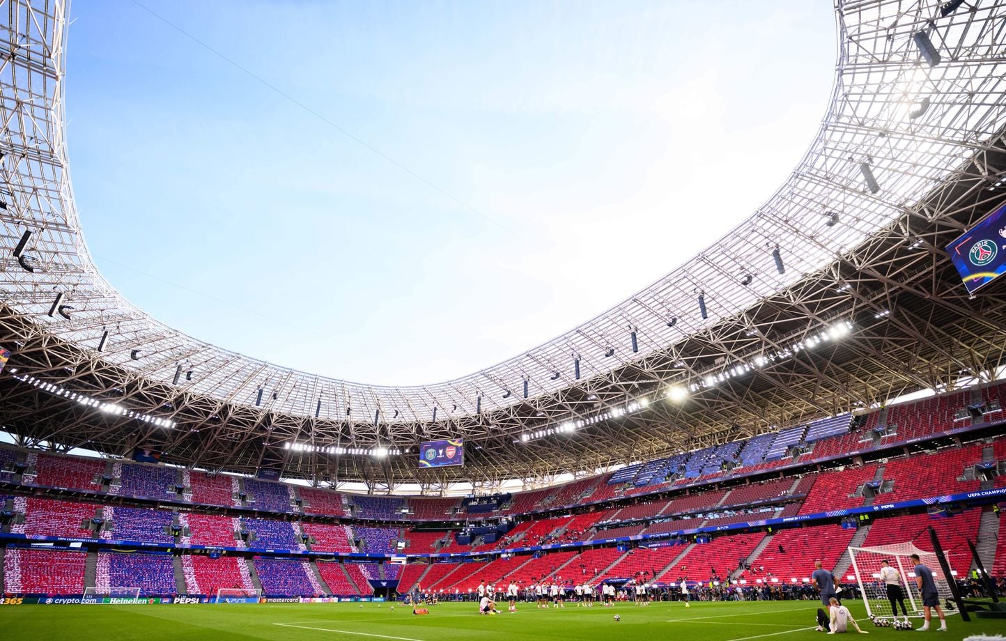 Why does the champions league final psg vs arsenal start at 6 pm