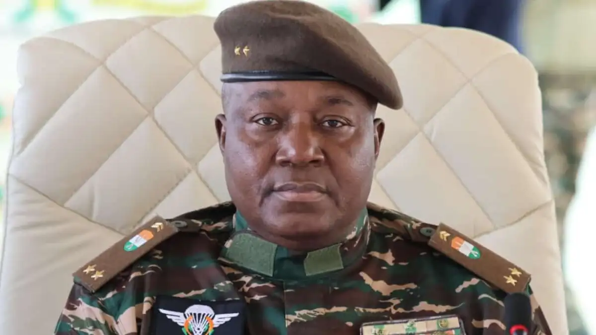 Niger nationalizes uranium sector, ending french presence