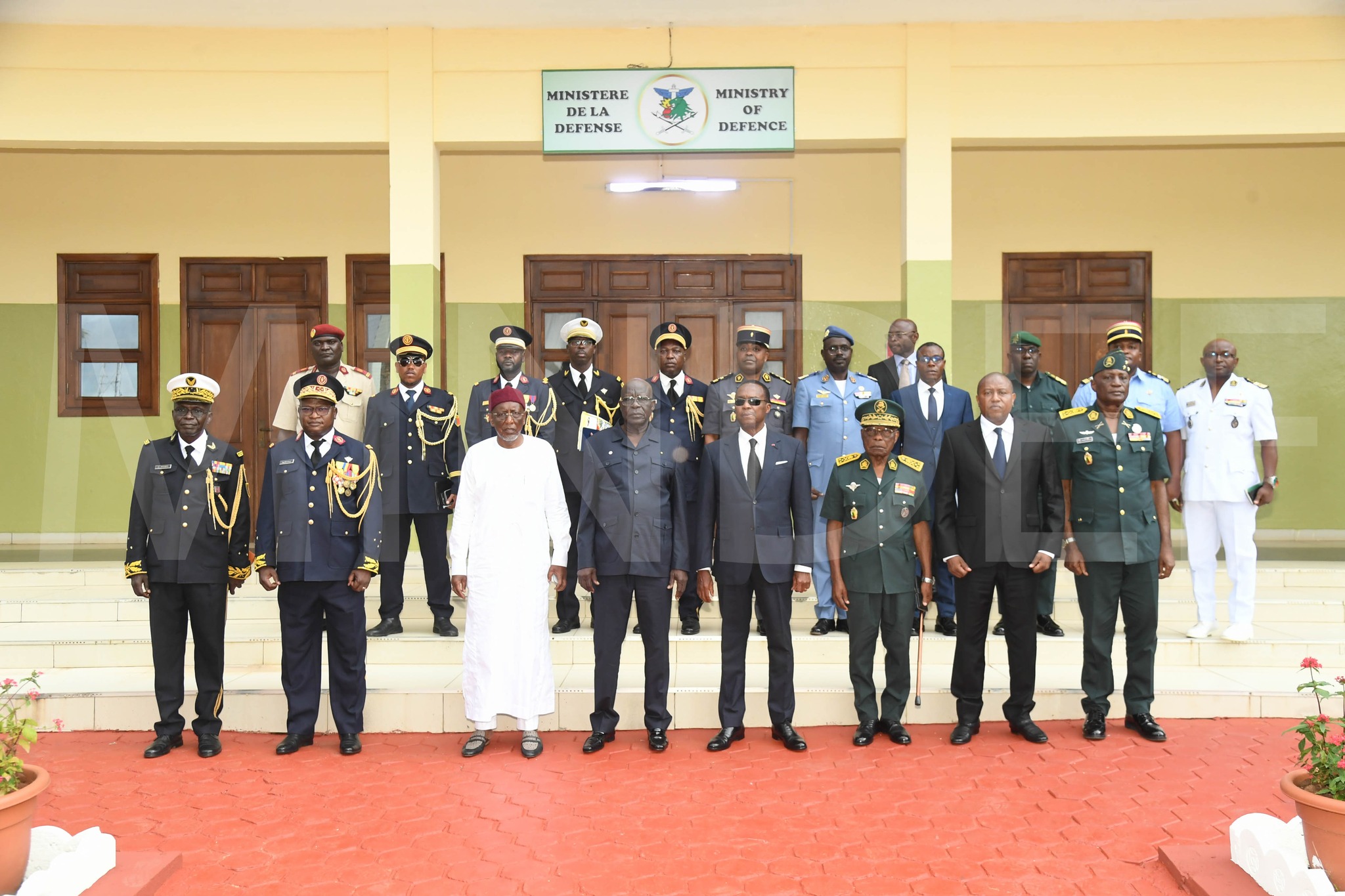 Cameroon Chad deepen military ties after unity celebrations