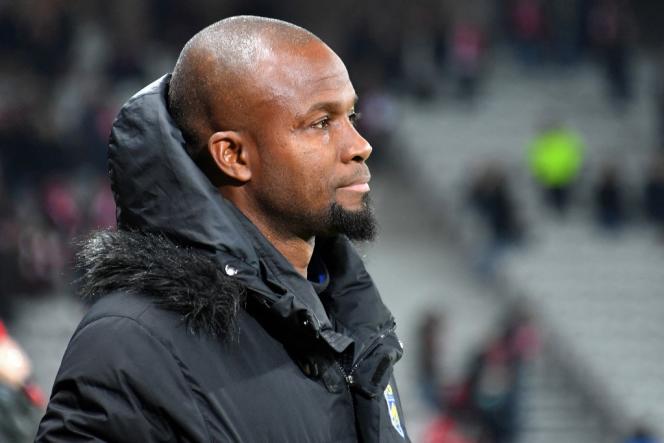 Omar Daf during his time as Amiens coach