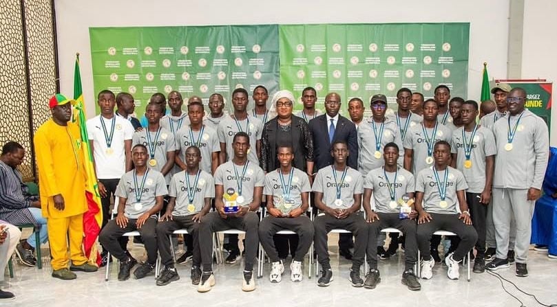 Lionceaux U15 players celebrating