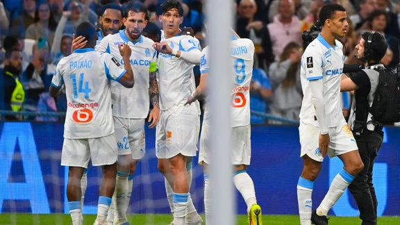 Leonardo Balerdi playing for Olympique de Marseille