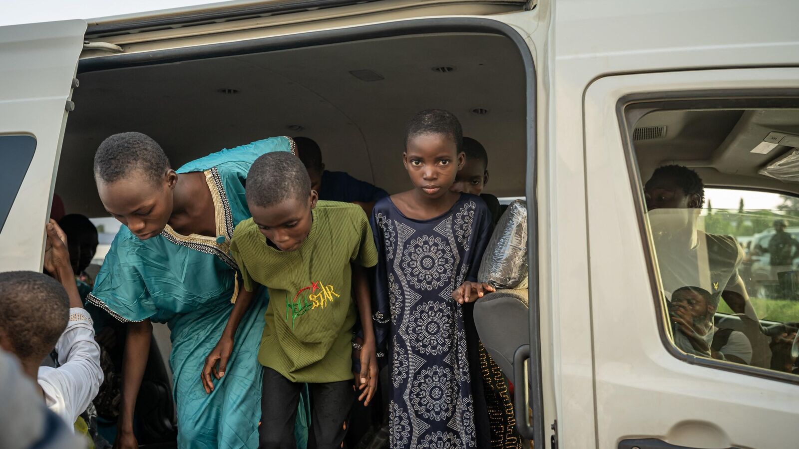 Nigerian forces liberate hundreds from boko haram captivity
