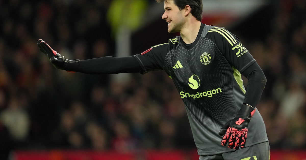 Belgian goalkeeper Senne Lammens named premier league transfer of the season