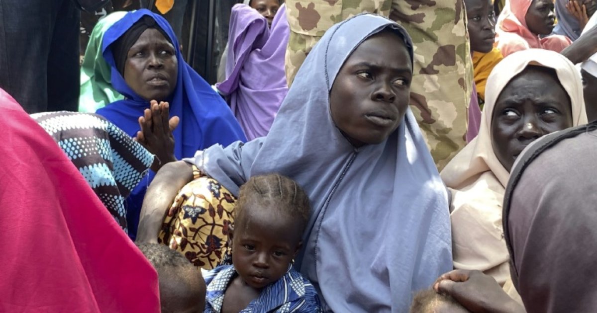 Nigeria: plus de 400 anciens captifs de Boko Haram remis aux autorités après leur libération