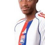 Olyon olympic secures rising french defender from psg until 2030