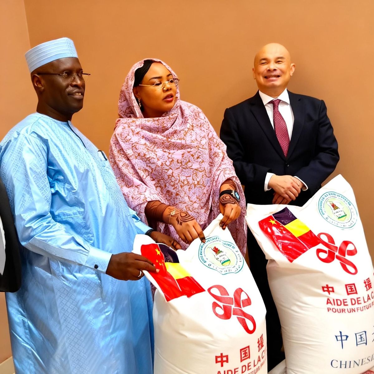 China delivering rice to Chad