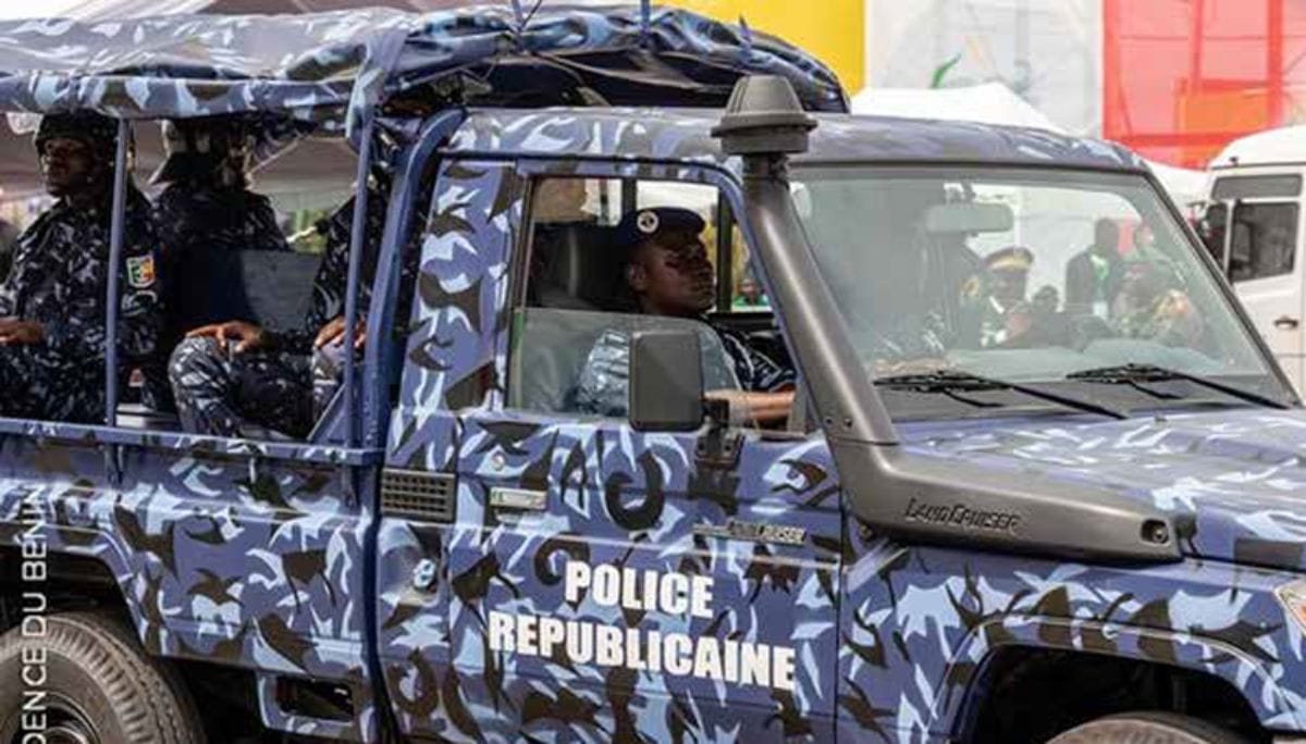 Republican police vehicle