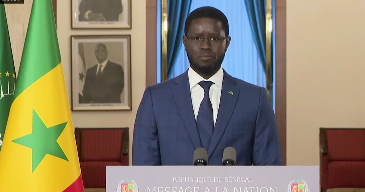Sénégal’s president submits constitutional overhaul for judicial review