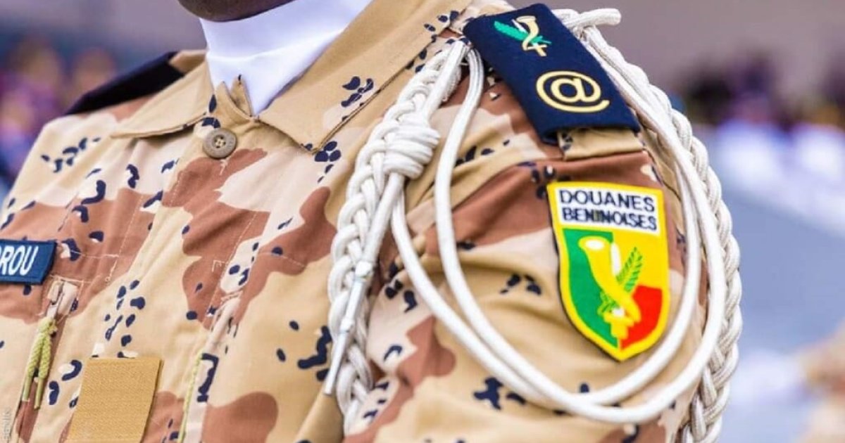 Bénin customs seize over 5,500 smuggled phones at Hillacondji border