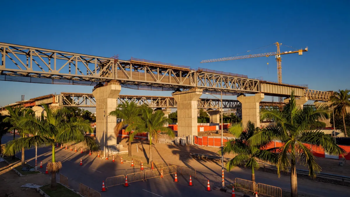 Abidjan metro works close caribbean street for critical phase