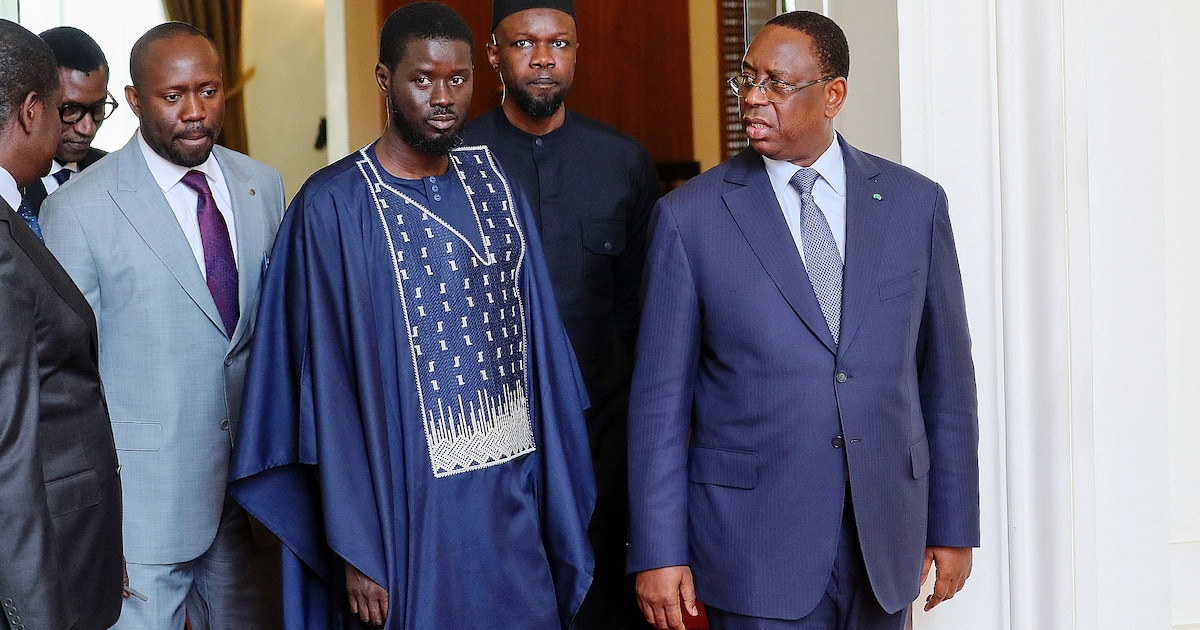Macky sall’s return to Senegal sparks political debate and tensions