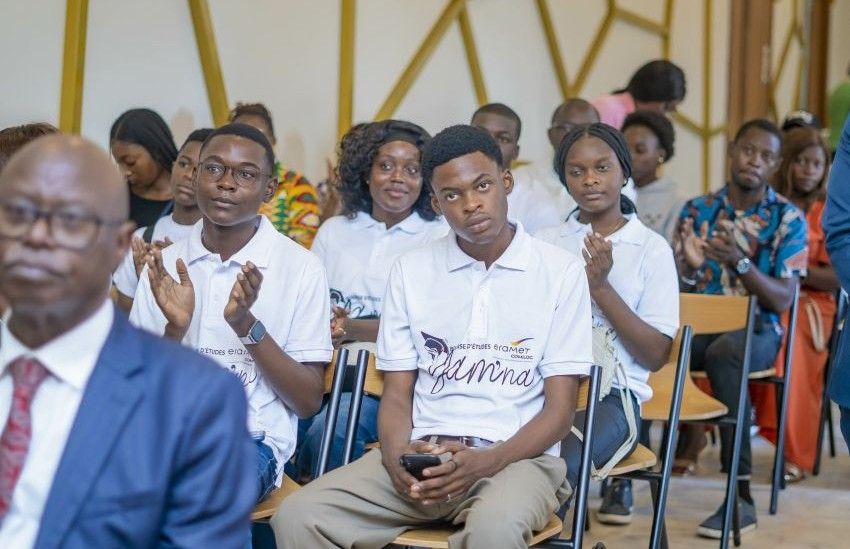 Group of students at Yam'NA program launch event