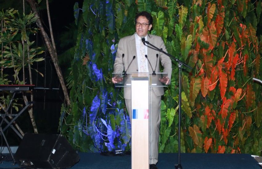 Ambassador Fabrice Mauriès speaking in Libreville