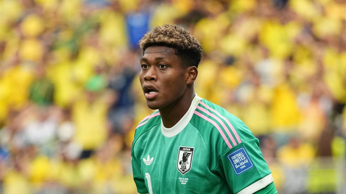 Psg targets zion suzuki with €33m bid amid goalkeeper uncertainty