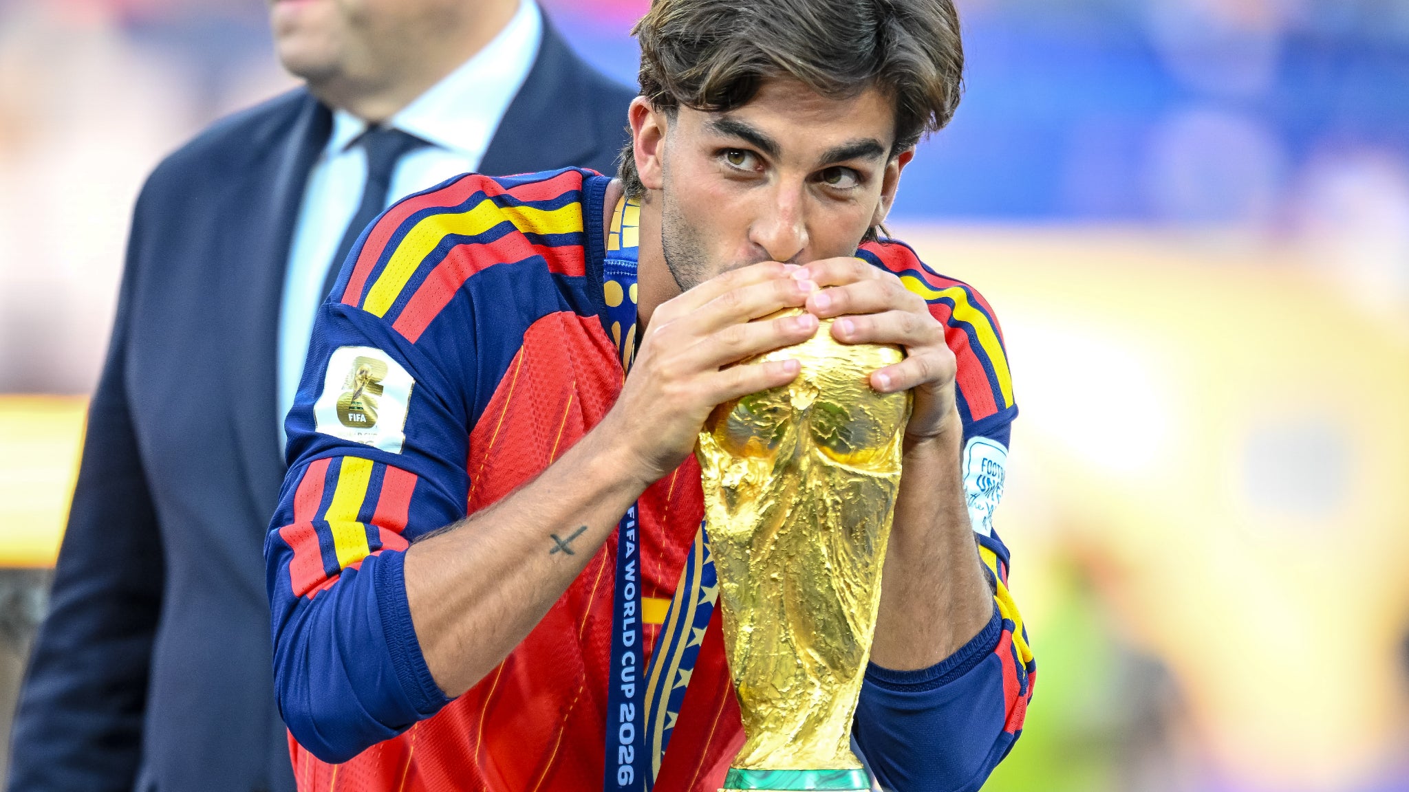 Ferran torres final hero set to join Paris saint-germain