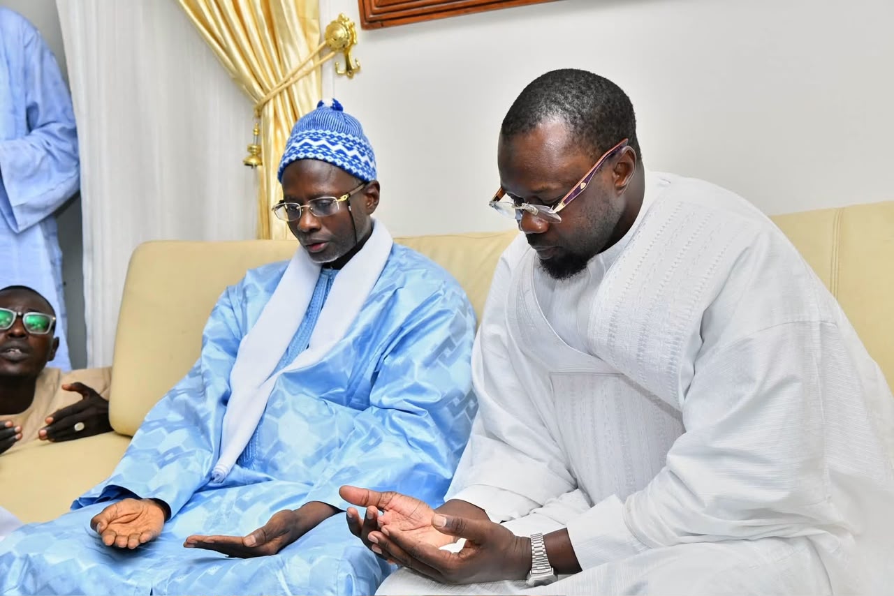 Ousmane Sonko concludes Touba visits, praises religious leaders’ peace efforts