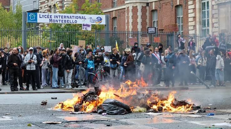 France’s school protest explosion: how a day of urban chaos hits commuters, businesses and public safety